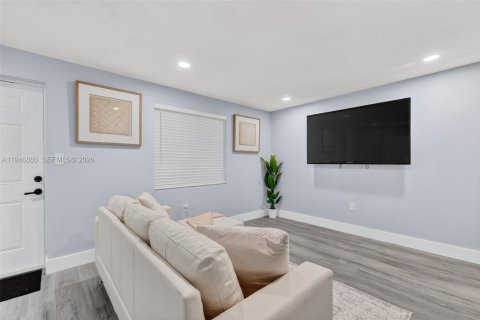 Купить виллу или дом в Форт-Лодердейл, Флорида 3 спальни, 112.32м2, № 2002986 - фото 30