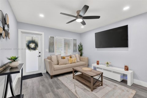 Купить виллу или дом в Форт-Лодердейл, Флорида 3 спальни, 112.32м2, № 2002986 - фото 7