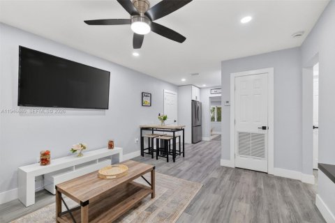 Купить виллу или дом в Форт-Лодердейл, Флорида 3 спальни, 112.32м2, № 2002986 - фото 11