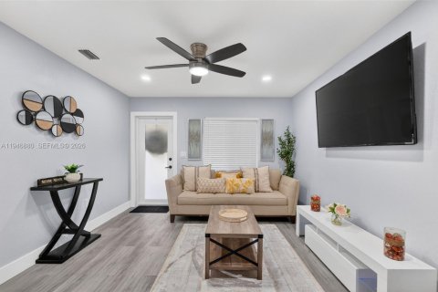 Купить виллу или дом в Форт-Лодердейл, Флорида 3 спальни, 112.32м2, № 2002986 - фото 8