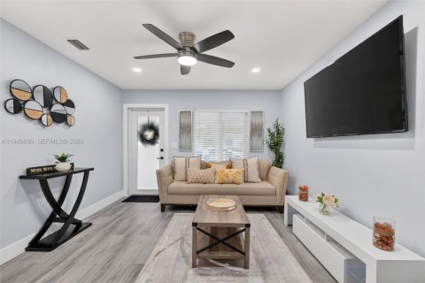 Купить виллу или дом в Форт-Лодердейл, Флорида 3 спальни, 112.32м2, № 2002986 - фото 10