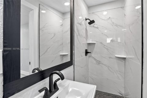 Купить виллу или дом в Форт-Лодердейл, Флорида 3 спальни, 112.32м2, № 2002986 - фото 27