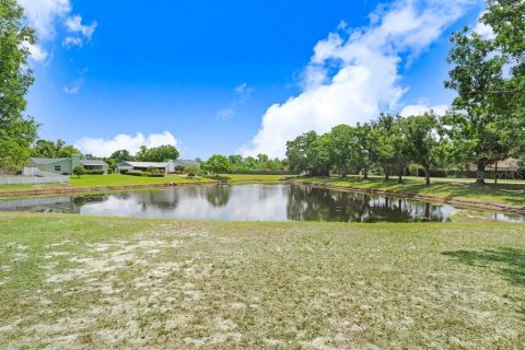 House in Riverview, Florida 4 bedrooms, 142.51 sq.m. № 1759383 - photo 22