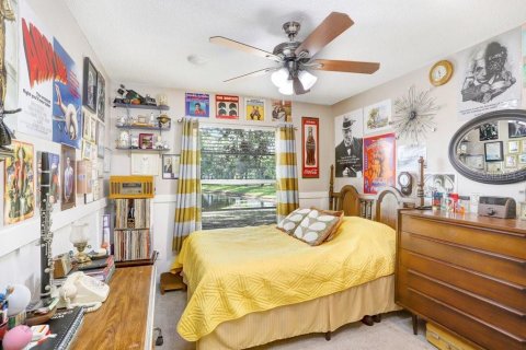 House in Riverview, Florida 4 bedrooms, 142.51 sq.m. № 1759383 - photo 19