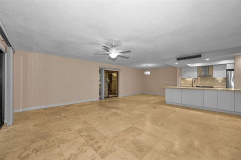 Copropriété à vendre à Palm Harbor, Floride: 2 chambres, 159.33 m2 № 2285511 - photo 3