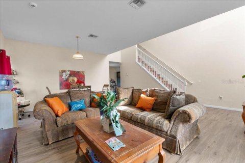 Villa ou maison à vendre à Kissimmee, Floride: 4 chambres, 238.39 m2 № 1910017 - photo 5