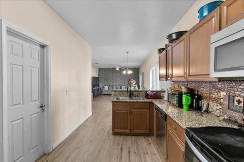 Villa ou maison à vendre à Kissimmee, Floride: 4 chambres, 238.39 m2 № 1910017 - photo 9