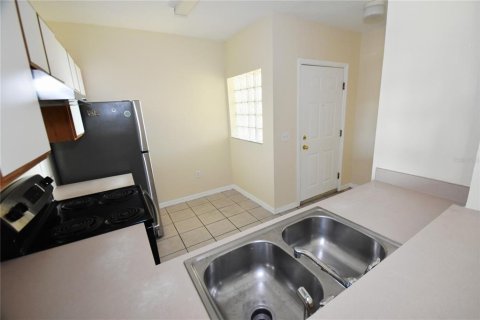 Copropriété à louer à Riverview, Floride: 3 chambres, 106.93 m2 № 2118743 - photo 9