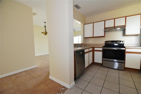 Copropriété à louer à Riverview, Floride: 3 chambres, 106.93 m2 № 2118743 - photo 2