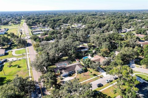 Villa ou maison à vendre à Brandon, Floride: 4 chambres, 155.52 m2 № 2416768 - photo 4