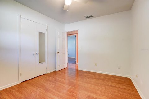 Villa ou maison à vendre à Brandon, Floride: 4 chambres, 155.52 m2 № 2416768 - photo 15