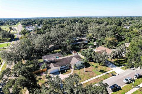 Villa ou maison à vendre à Brandon, Floride: 4 chambres, 155.52 m2 № 2416768 - photo 3