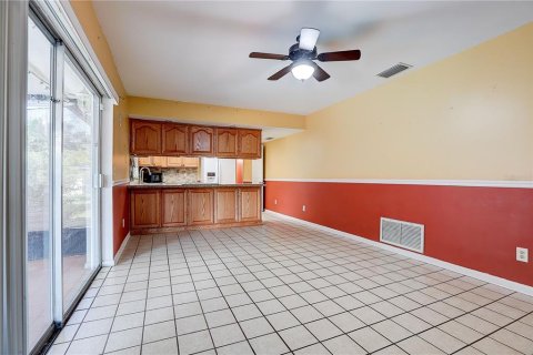 Villa ou maison à vendre à Brandon, Floride: 4 chambres, 155.52 m2 № 2416768 - photo 28