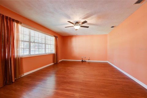 Villa ou maison à vendre à Brandon, Floride: 4 chambres, 155.52 m2 № 2416768 - photo 12