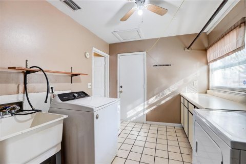 Villa ou maison à vendre à Brandon, Floride: 4 chambres, 155.52 m2 № 2416768 - photo 30