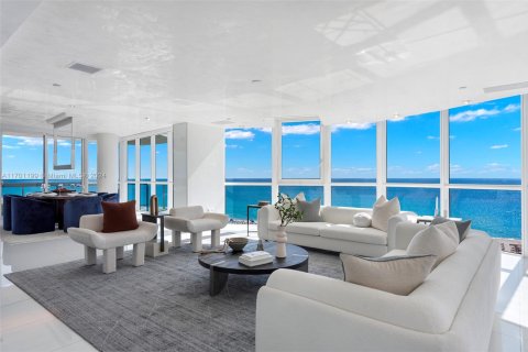 Condominio en venta en Miami Beach, Florida, 4 dormitorios, 356.47 m2 № 1454706 - foto 4
