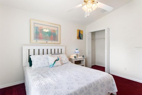 House in Indian lake estates, Florida 3 bedrooms, 155.52 sq.m. № 2220266 - photo 17