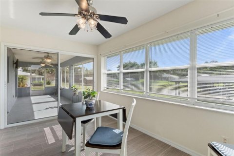 House in Indian lake estates, Florida 3 bedrooms, 155.52 sq.m. № 2220266 - photo 11