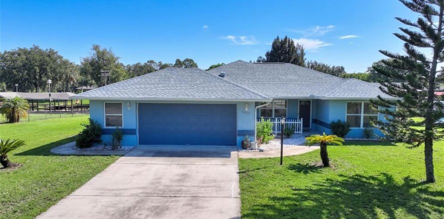 House in Indian lake estates, Florida 3 bedrooms, 155.52 sq.m. № 2220266