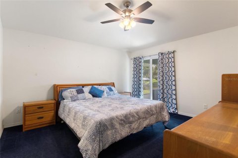 House in Indian lake estates, Florida 3 bedrooms, 155.52 sq.m. № 2220266 - photo 14