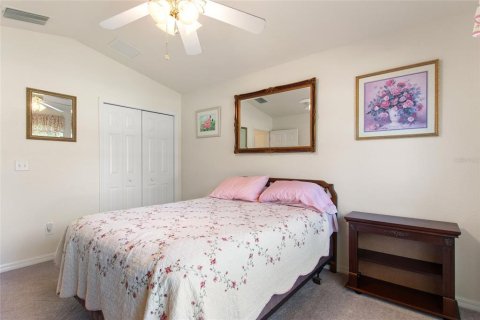 House in Indian lake estates, Florida 3 bedrooms, 155.52 sq.m. № 2220266 - photo 19
