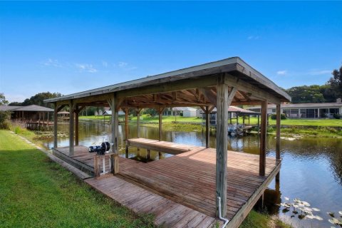 House in Indian lake estates, Florida 3 bedrooms, 155.52 sq.m. № 2220266 - photo 25