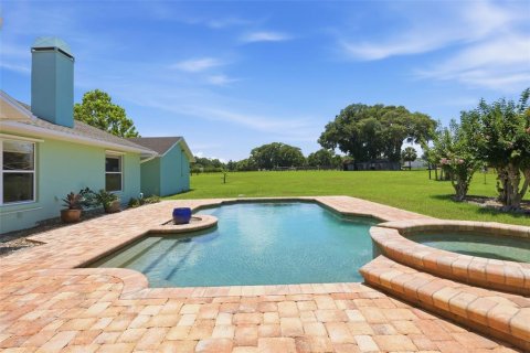 Casa en venta en Geneva, Florida, 2 dormitorios, 138.42 m2 № 2147979 - foto 29