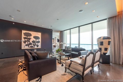 Condo à Sunny Isles Beach, Floride, 3 chambres  № 2152486
