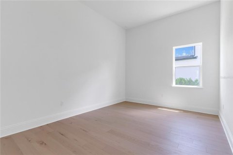 House in Orlando, Florida 5 bedrooms, 616.13 sq.m. № 1854411 - photo 28