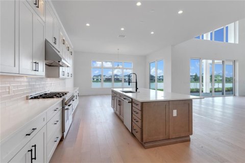 House in Orlando, Florida 5 bedrooms, 616.13 sq.m. № 1854411 - photo 18