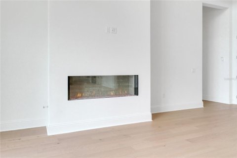 House in Orlando, Florida 5 bedrooms, 616.13 sq.m. № 1854411 - photo 12