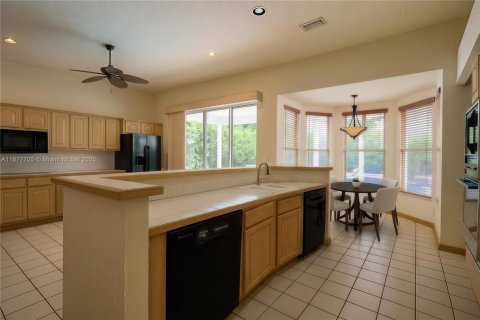 Casa en venta en Coral Springs, Florida, 4 dormitorios, 277.03 m2 № 1921881 - foto 25