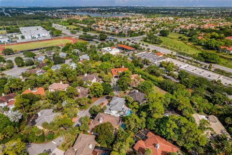 Casa en venta en Coral Springs, Florida, 4 dormitorios, 277.03 m2 № 1921881 - foto 11