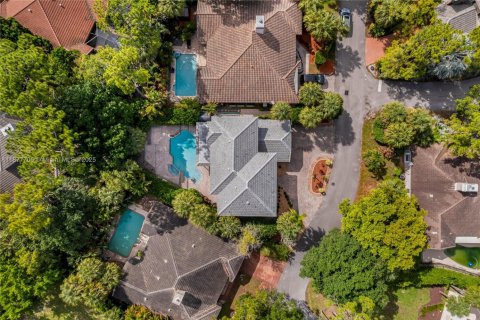 Casa en venta en Coral Springs, Florida, 4 dormitorios, 277.03 m2 № 1921881 - foto 5
