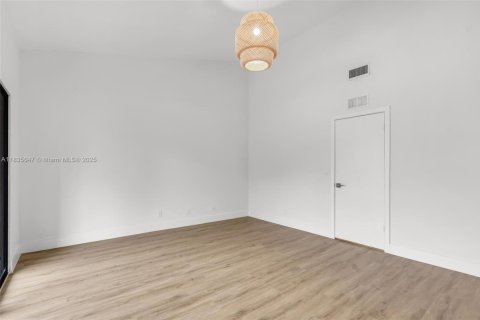 Adosado en venta en Aventura, Florida, 3 dormitorios, 141.21 m2 № 1819865 - foto 16
