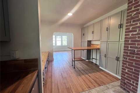 Apartment in Gainesville, Florida 4 bedrooms, 263.84 sq.m. № 1847016 - photo 4
