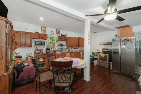 Купить виллу или дом в Майами, Флорида 2 спальни, 74.32м2, № 1955468 - фото 17