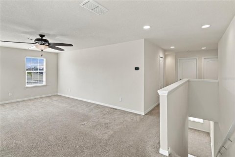 House in Orlando, Florida 4 bedrooms, 265.24 sq.m. № 2393615 - photo 26