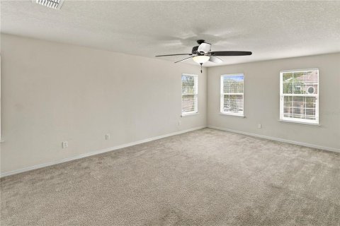 House in Orlando, Florida 4 bedrooms, 265.24 sq.m. № 2393615 - photo 24