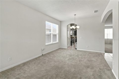 House in Orlando, Florida 4 bedrooms, 265.24 sq.m. № 2393615 - photo 7