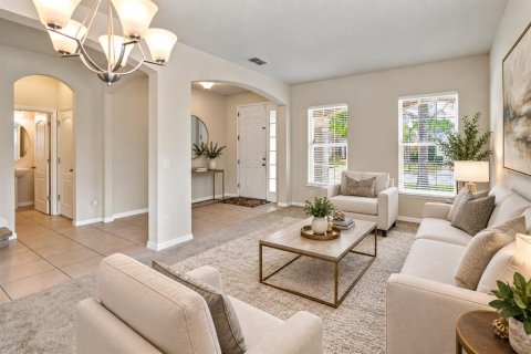 House in Orlando, Florida 4 bedrooms, 265.24 sq.m. № 2393615 - photo 9