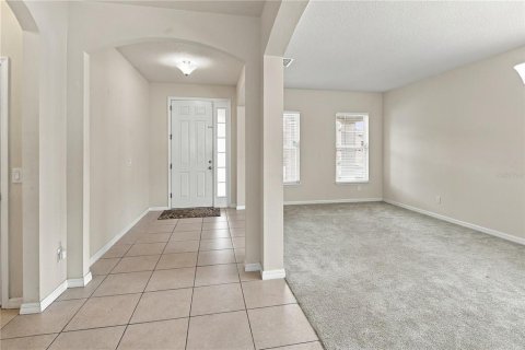 House in Orlando, Florida 4 bedrooms, 265.24 sq.m. № 2393615 - photo 10