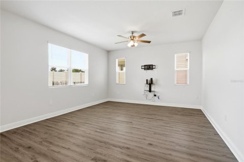 Villa ou maison à vendre à Davenport, Floride: 5 chambres, 288.55 m2 № 2304618 - photo 9
