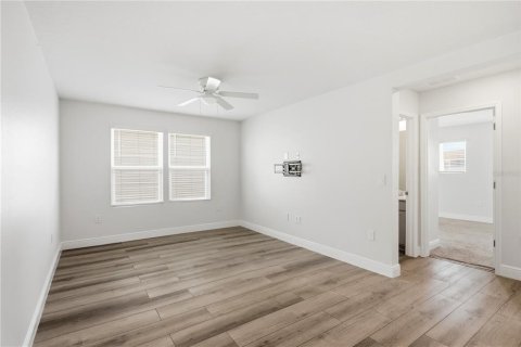 Villa ou maison à vendre à Davenport, Floride: 5 chambres, 288.55 m2 № 2304618 - photo 19