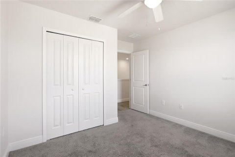 Villa ou maison à vendre à Davenport, Floride: 5 chambres, 288.55 m2 № 2304618 - photo 28