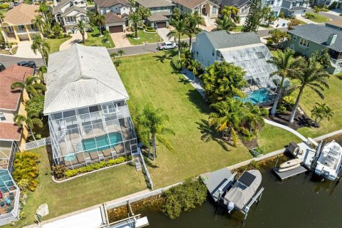 Land in New Port Richey, Florida № 1720568 - photo 1
