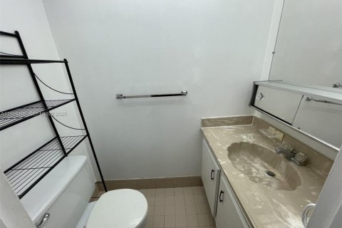 Condo in North Lauderdale, Florida, 1 bedroom  № 2058656 - photo 7