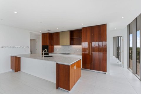 Condo in Miami, Florida, 4 bedrooms  № 1864603 - photo 12