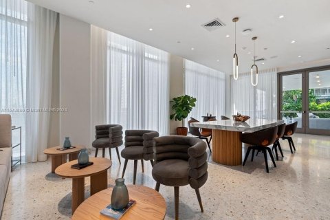 Condo in Miami, Florida, 4 bedrooms  № 1864603 - photo 27