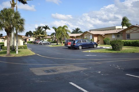 House in West Palm Beach, Florida 1 bedroom, 61.5 sq.m. № 1151739 - photo 1